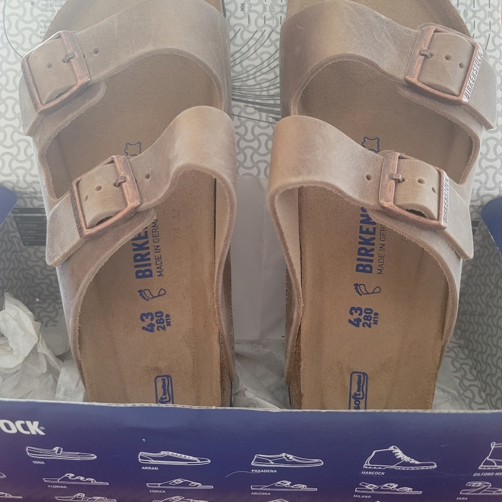 Birkenstock Arizona size US 10 UK 9 Tabacco Brown